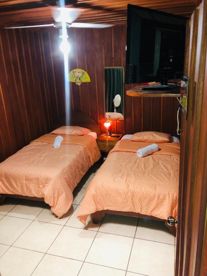 Cabinas Lupita Bed and Breakfast La Fortuna Buitenkant foto